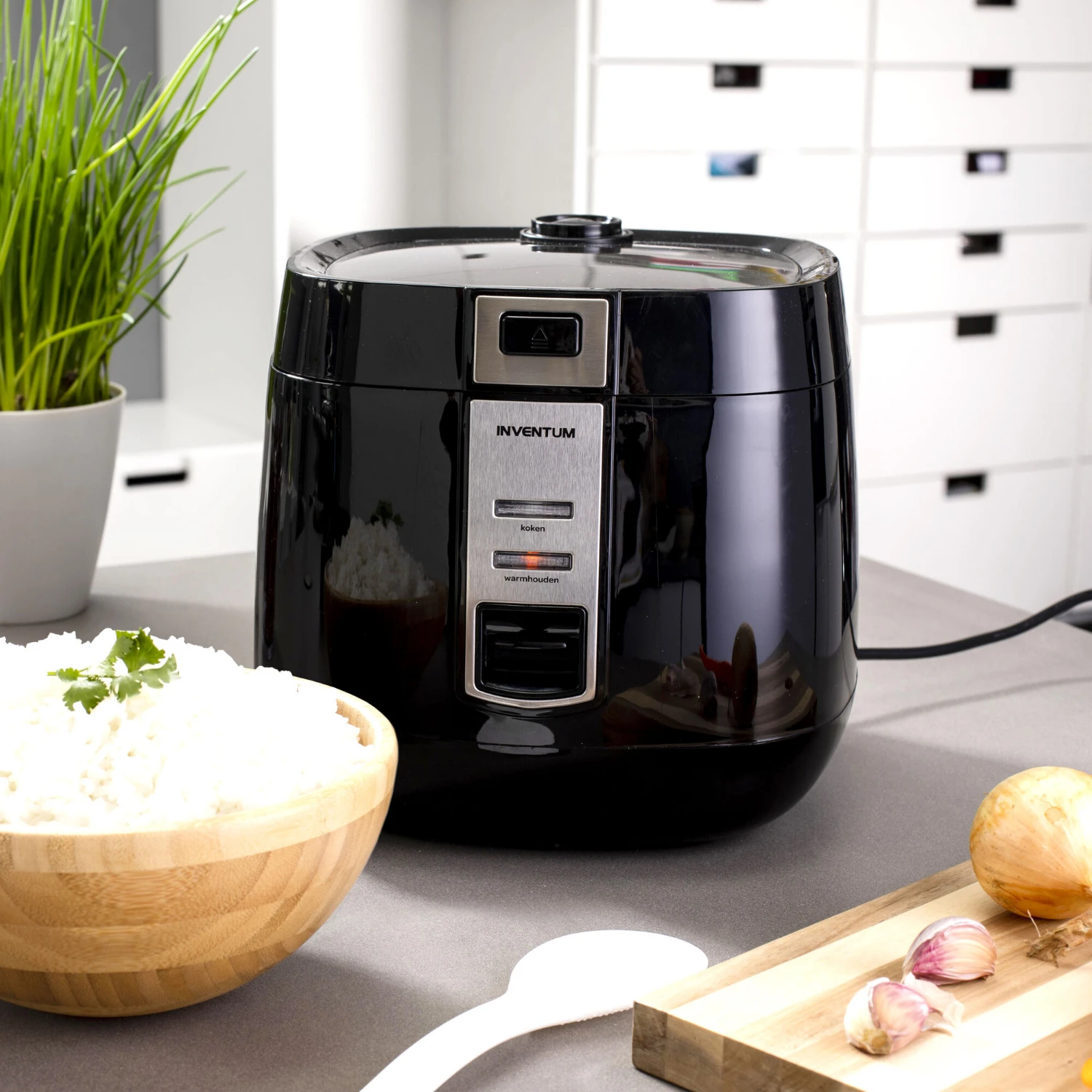 Inventum Rijstkoker RK140ZW 1,4 L Stoom Acc Zwart 2 Inventum Rijstkoker RK140ZW 1,4 L Stoom Acc Zwart - Afbeelding 2